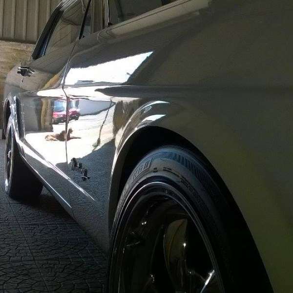 Mustang 66 motors v8