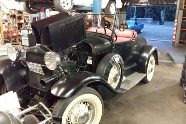 ford 1930 roadster  VENDU Motors V8