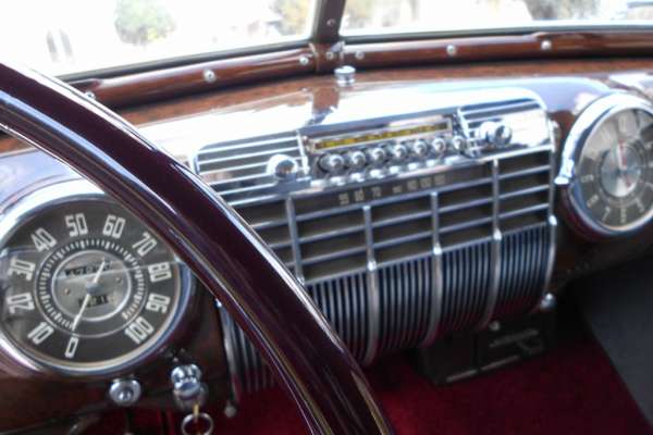 Cadillac 1941  Cadillac Sixty-One Coupe VENDU Motors V8