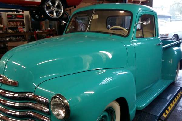 Chevrolet truck 3100 1953  VENDU Motors V8