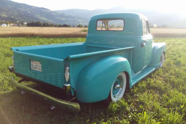 Chevrolet truck 3100 1953  VENDU Motors V8