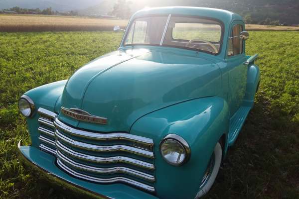 Chevrolet truck 3100 1953  VENDU Motors V8