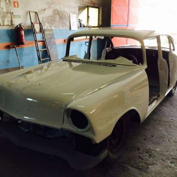 Projet restauration Chevrolet bel air 1956  motors v8