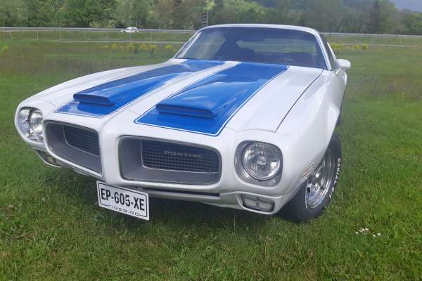 Pontiac Fire Bird   1973 VENDU Motors V8