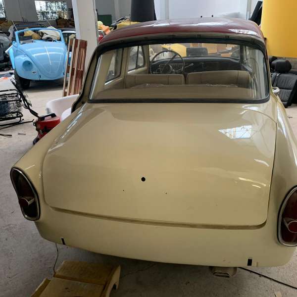 Ma premiere simca P 60 motors v8