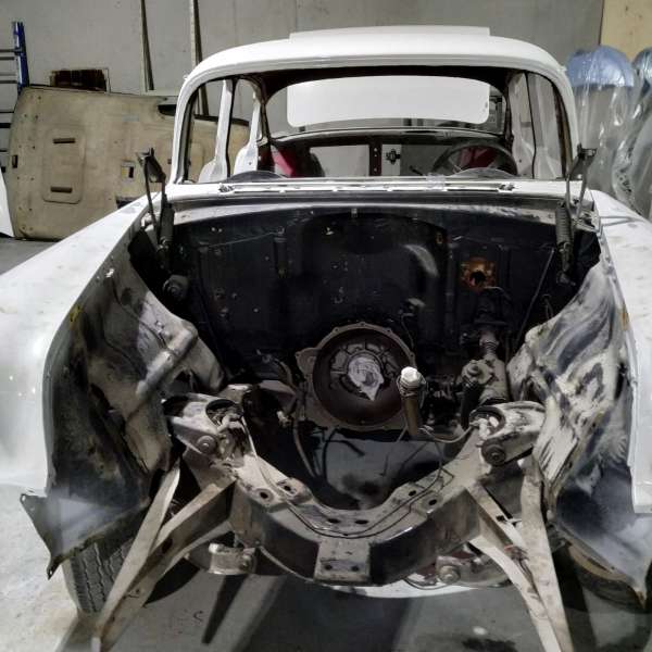 Projet restauration Chevrolet bel air 1956  motors v8