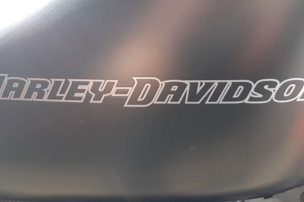 Harley Davidson Sporster     VENDU Motors V8