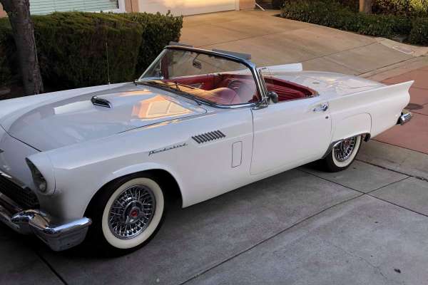 Ford Thunderbird I Classic Birds 1957  VENDU motors v8