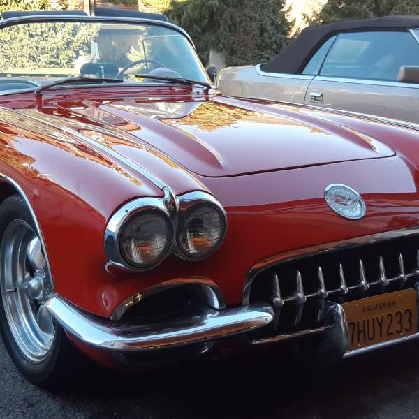 IMPORT Chevrolet Corvette 1959  motors v8