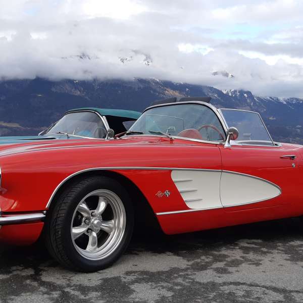 IMPORT Chevrolet Corvette 1959  motors v8