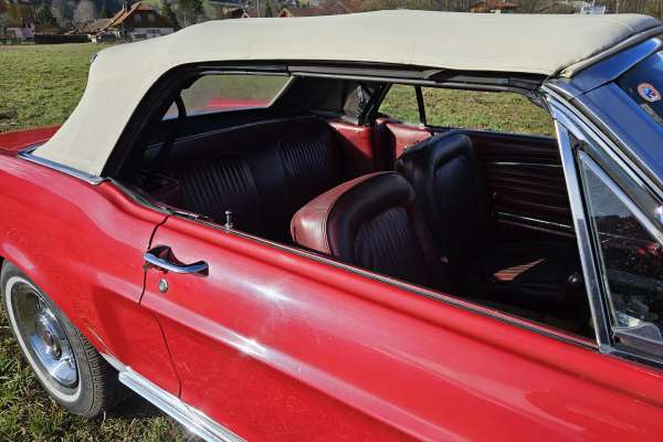 Ford Mustang 1967 Convertible  Motors V8