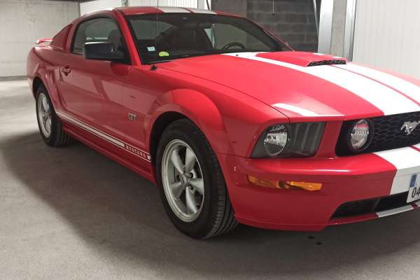 FORD Mustang 2006 Motors V8