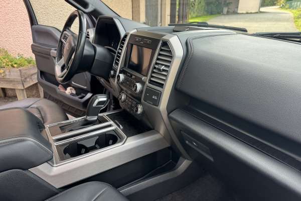 Marque : Ford F 150  V6 3.5l  Année :  2019 Motors V8