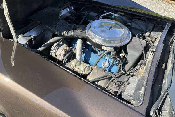 Chevrolet Corvette 1978 Motors V8