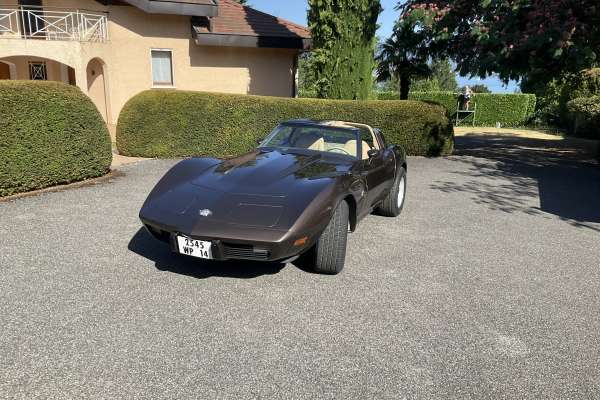 Chevrolet Corvette 1978 Motors V8